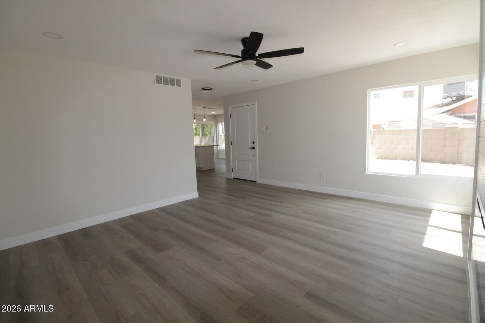 4302 E Jicarilla Street, Phoenix, AZ 85044 — photo 5 of 25