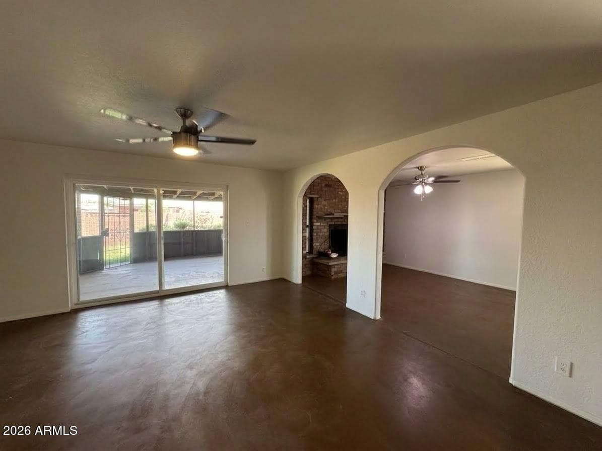 6331 N 31st Drive, Phoenix, AZ 85017 — photo 5 of 26