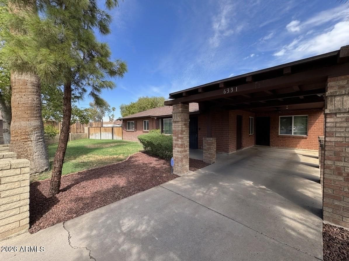 6331 N 31st Drive, Phoenix, AZ 85017 — photo 2 of 26