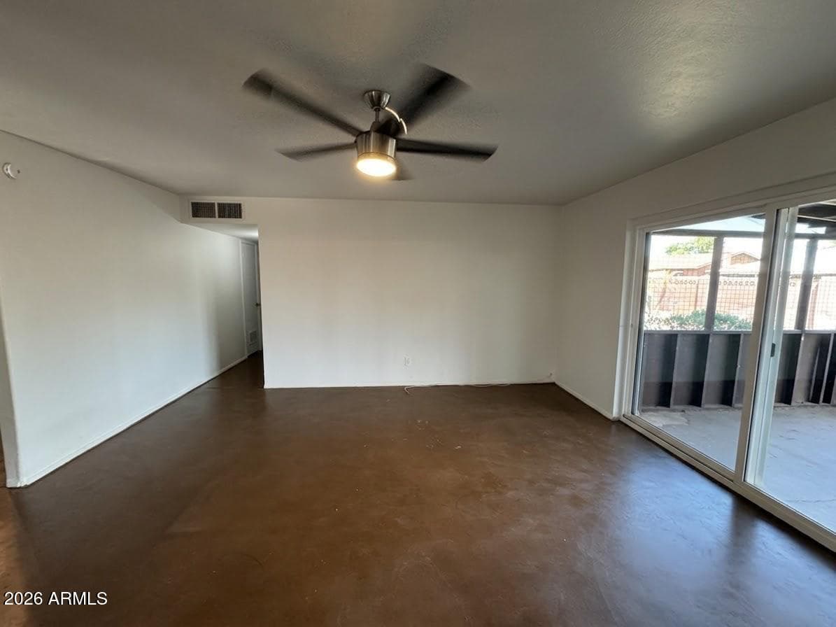 6331 N 31st Drive, Phoenix, AZ 85017 — photo 8 of 26