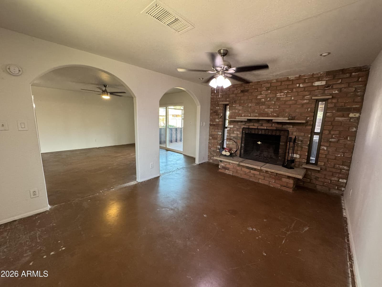 6331 N 31st Drive, Phoenix, AZ 85017 — photo 6 of 26