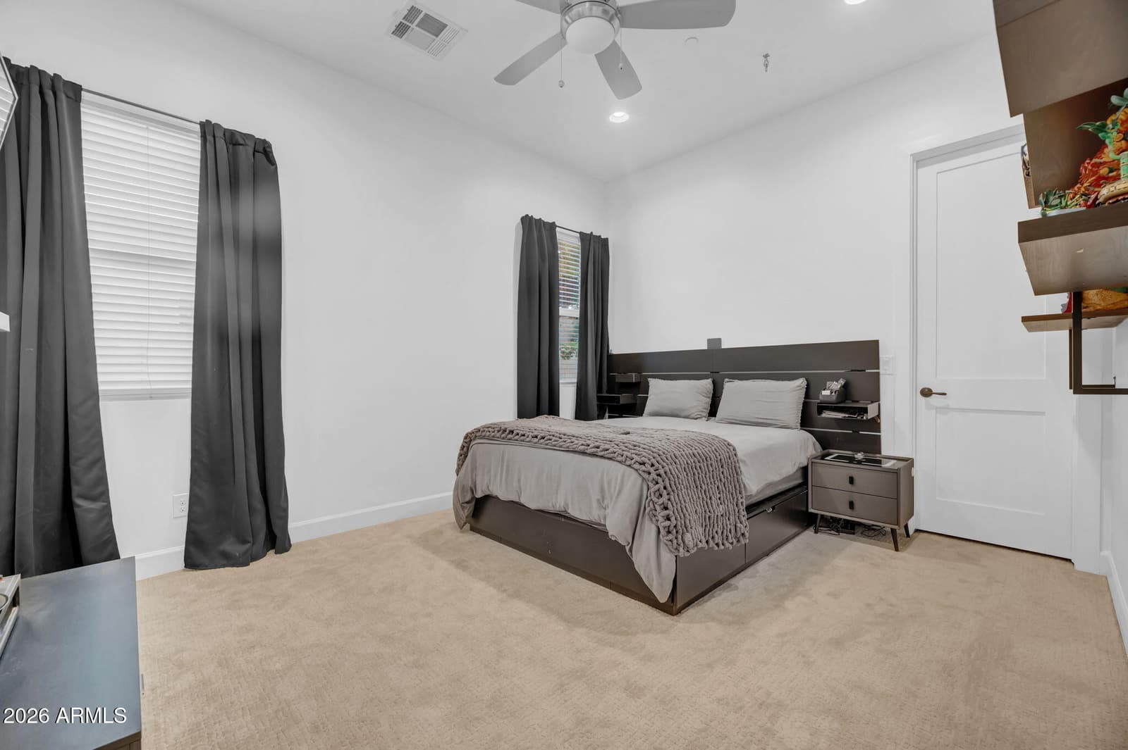 8032 E Del Laton Drive, Scottsdale, AZ 85258 — photo 14 of 38