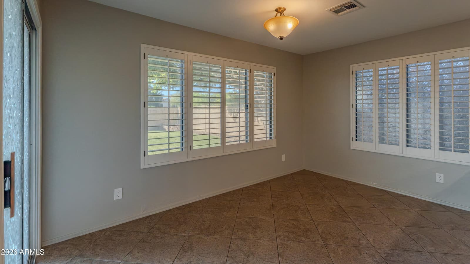 6919 W Via Del Sol Drive, Glendale, AZ 85310 — photo 11 of 32