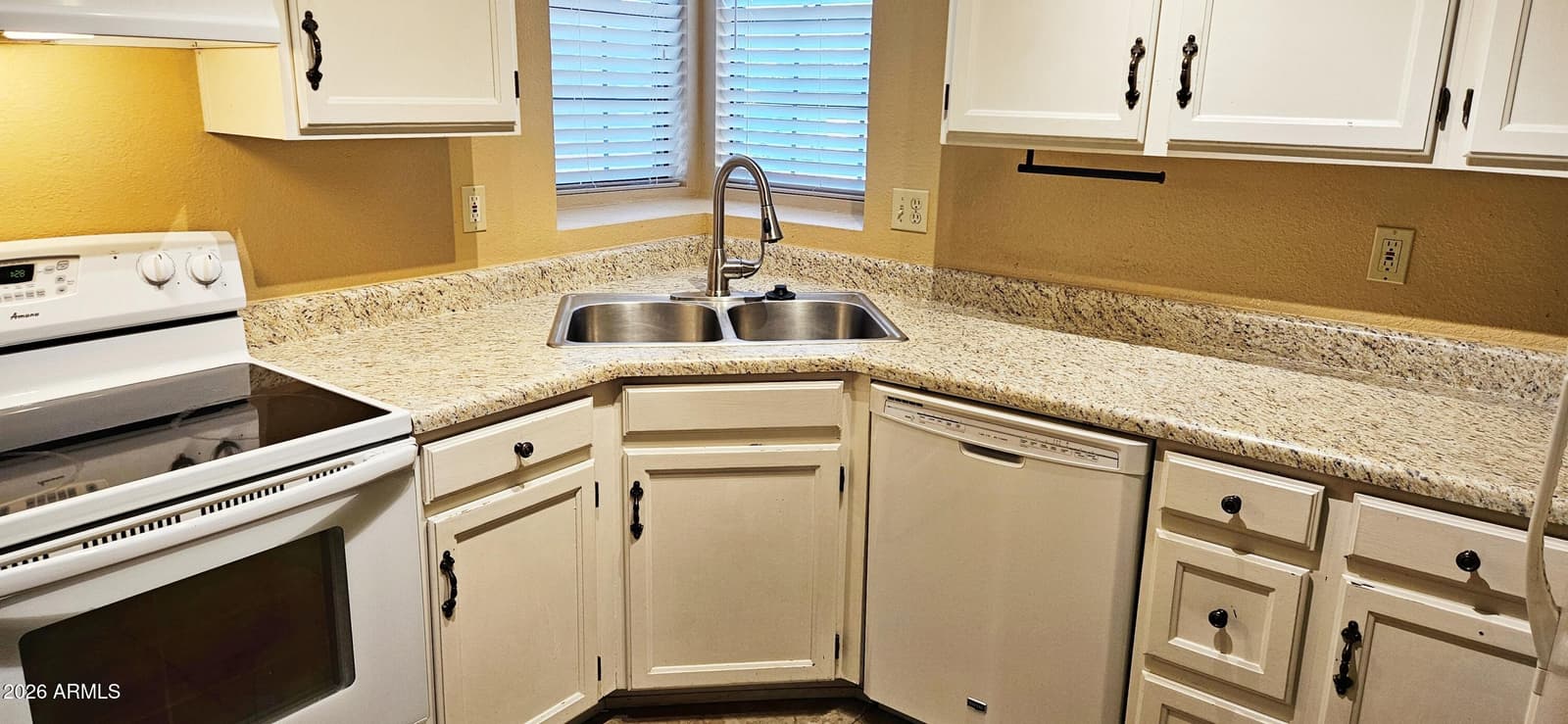 815 E Lexington Avenue, Gilbert, AZ 85234 — photo 12 of 22