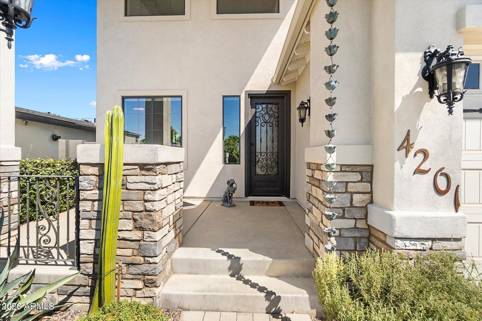 4201 N 42nd Place, Phoenix, AZ 85018 — photo 3 of 27