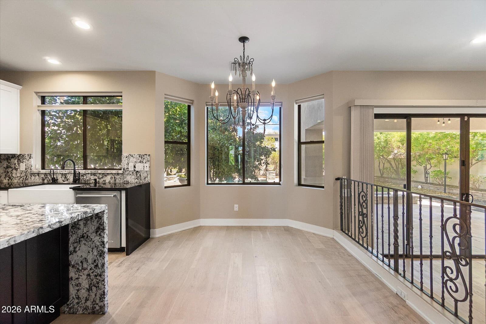 4201 N 42nd Place, Phoenix, AZ 85018 — photo 10 of 27