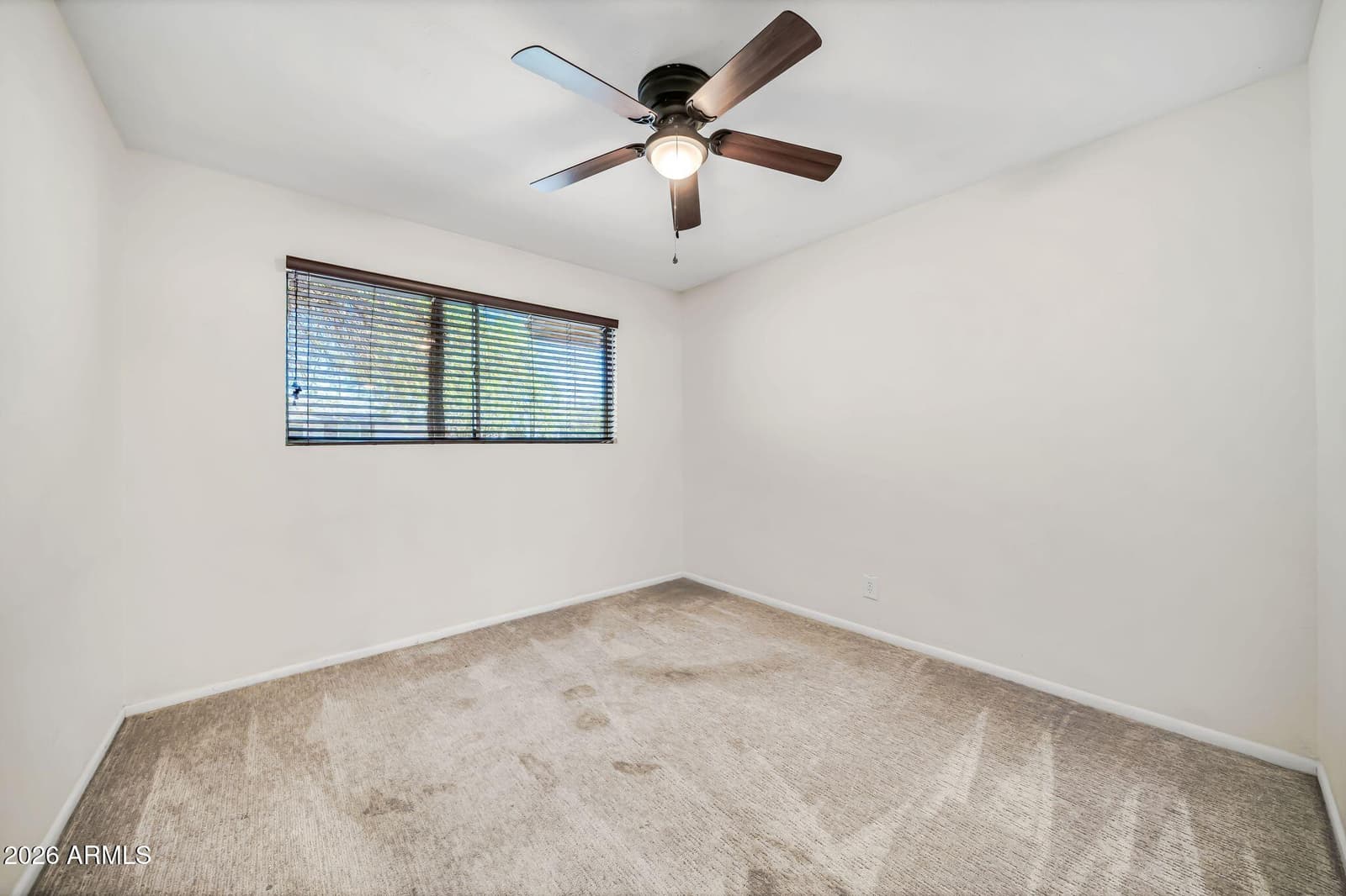1037 E Diana Avenue, Phoenix, AZ 85020 — photo 14 of 27
