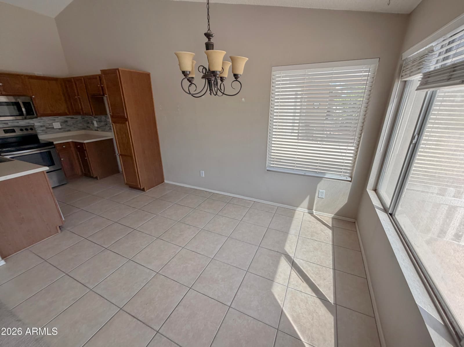 6877 S Oakmont Drive, Chandler, AZ 85249 — photo 4 of 11