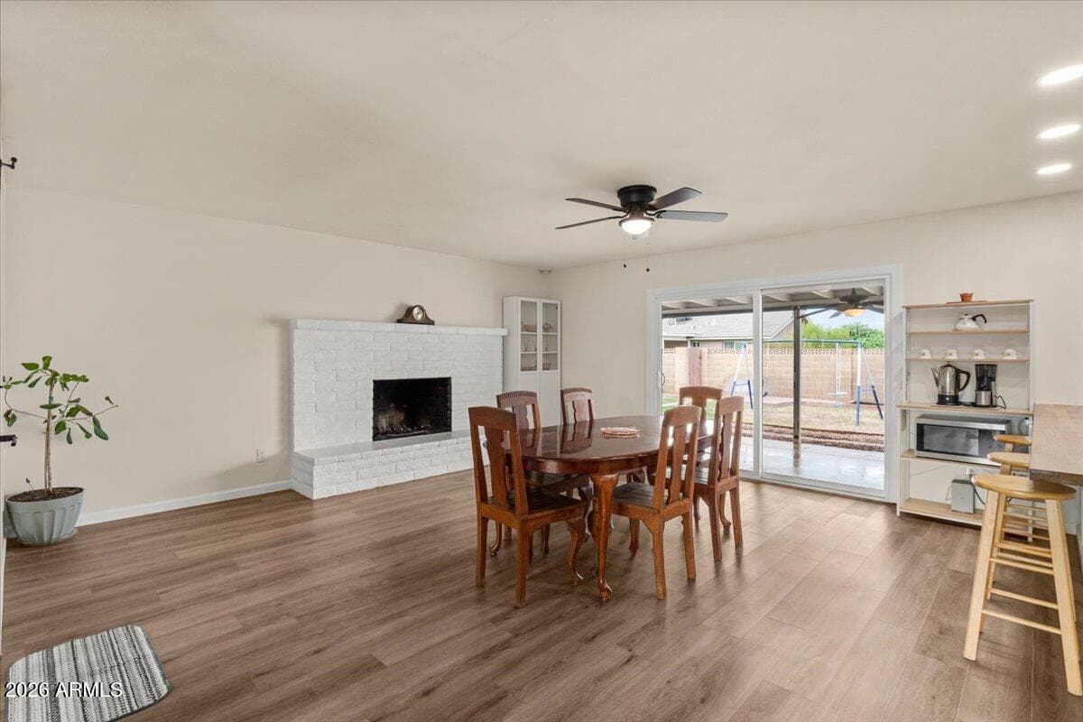 2612 S Juniper Street, Tempe, AZ 85282 — photo 10 of 33
