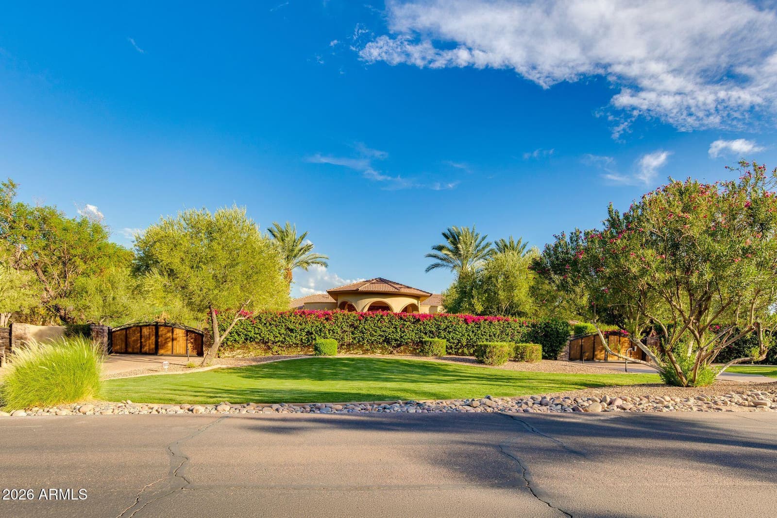 4807 E Crystal Lane, Paradise Valley, AZ 85253 — photo 2 of 38
