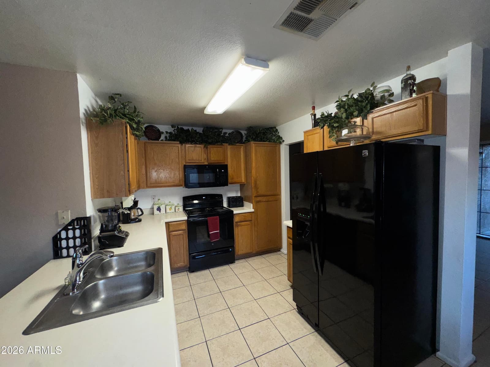 10705 W Montecito Avenue, Phoenix, AZ 85037 — photo 16 of 30