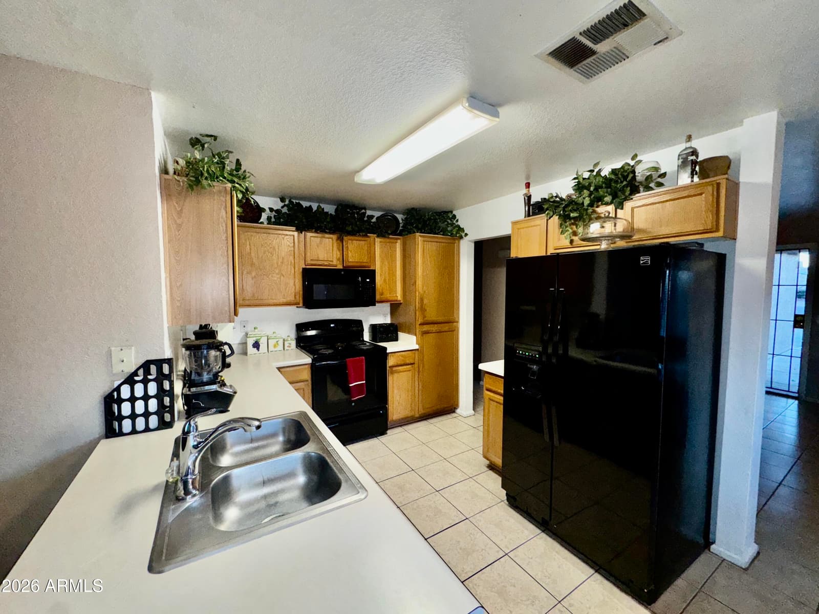 10705 W Montecito Avenue, Phoenix, AZ 85037 — photo 28 of 30