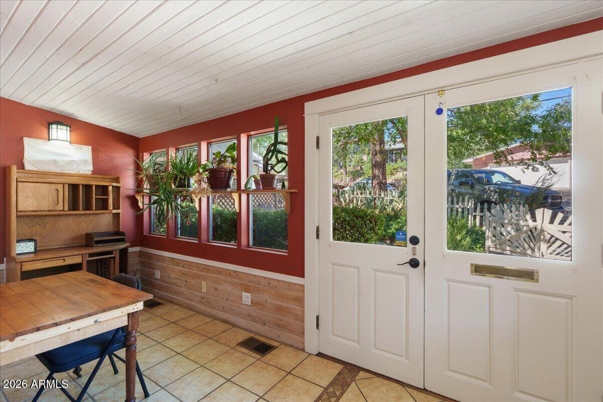 207 Congress Avenue, Prescott, AZ 86303 — photo 3 of 23
