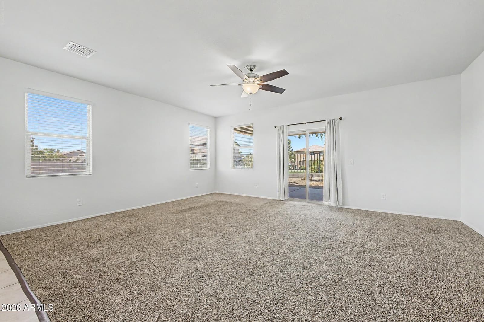 2912 W Hidalgo Avenue, Phoenix, AZ 85041 — photo 6 of 41