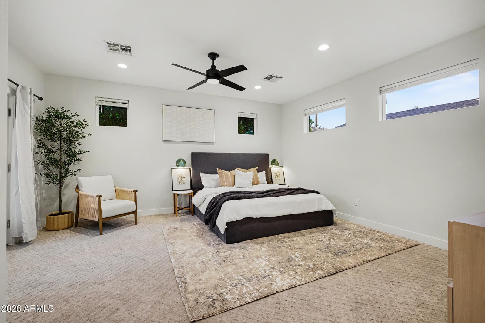 4711 N 33rd Street, Phoenix, AZ 85018 — photo 12 of 38