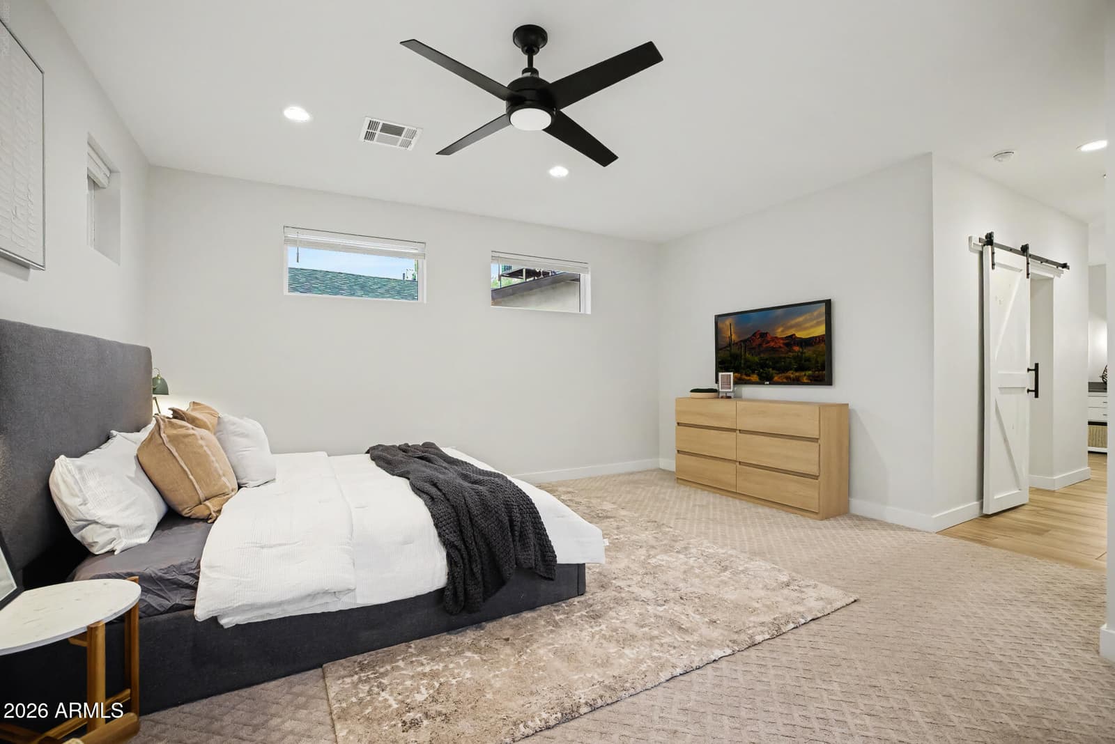 4711 N 33rd Street, Phoenix, AZ 85018 — photo 14 of 38