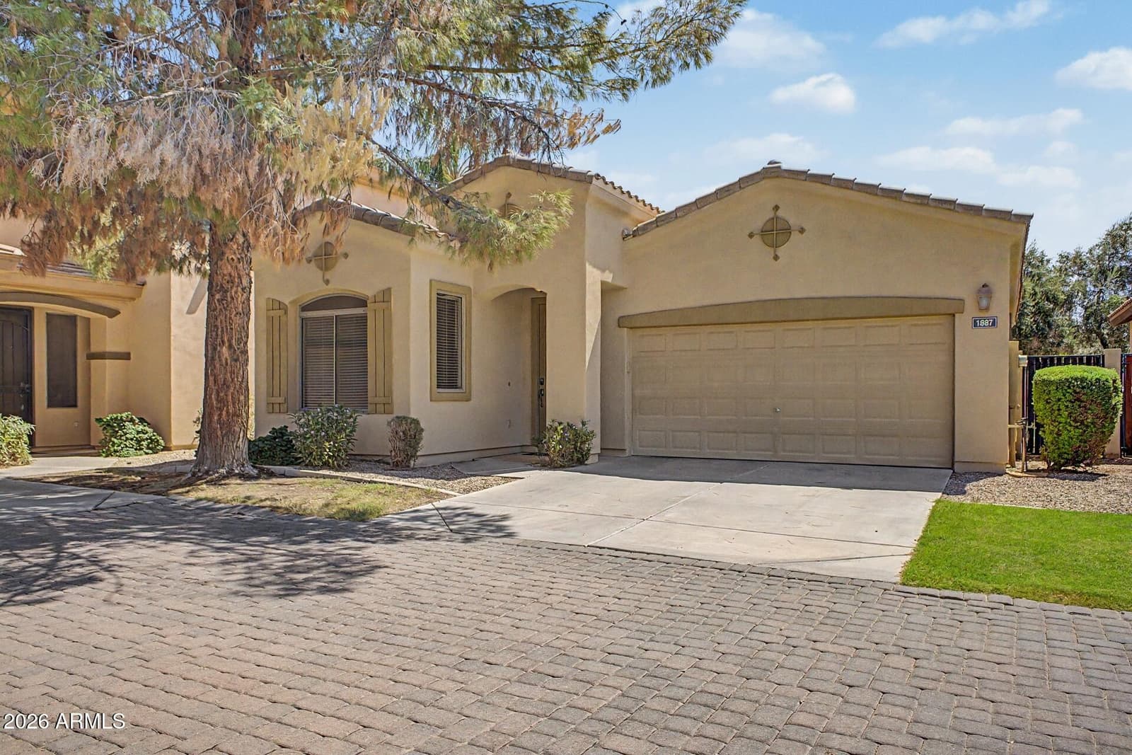 1887 W Periwinkle Way, Chandler, AZ 85248 — photo 4 of 31