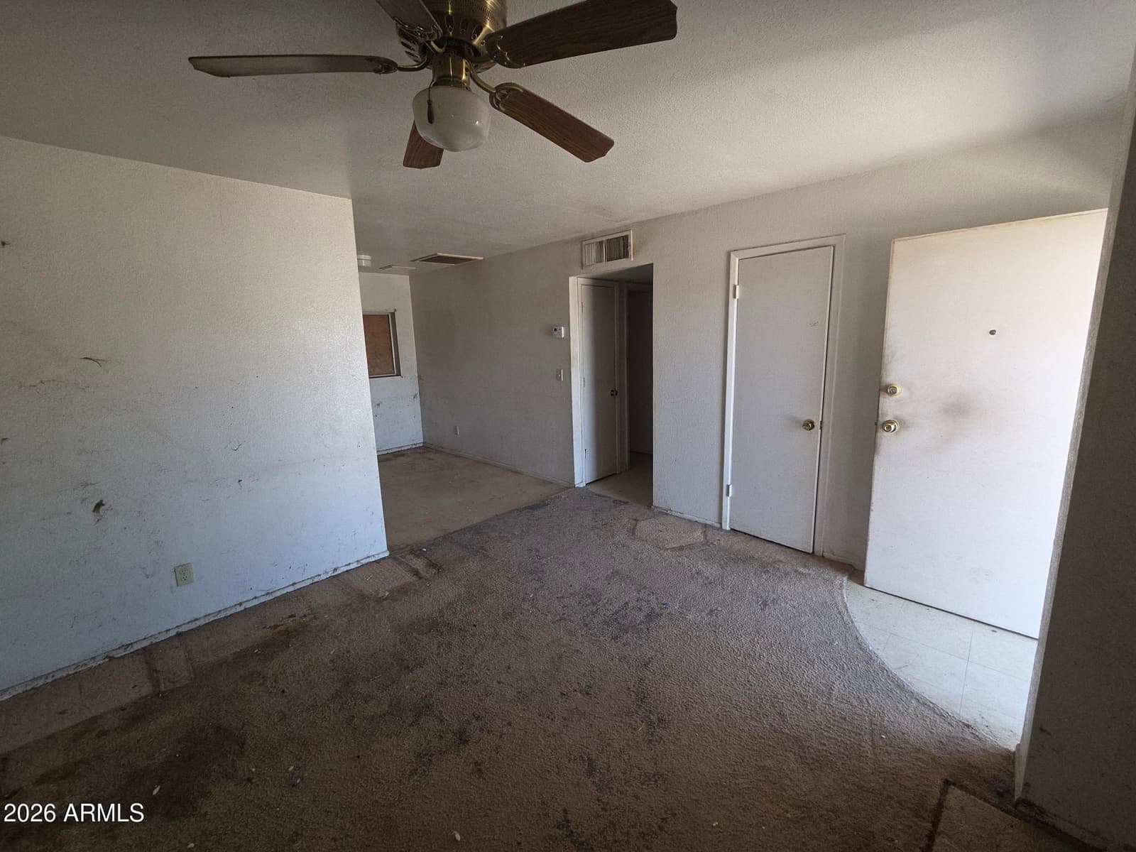 2211 W Hartford Avenue, Phoenix, AZ 85023 — photo 3 of 12