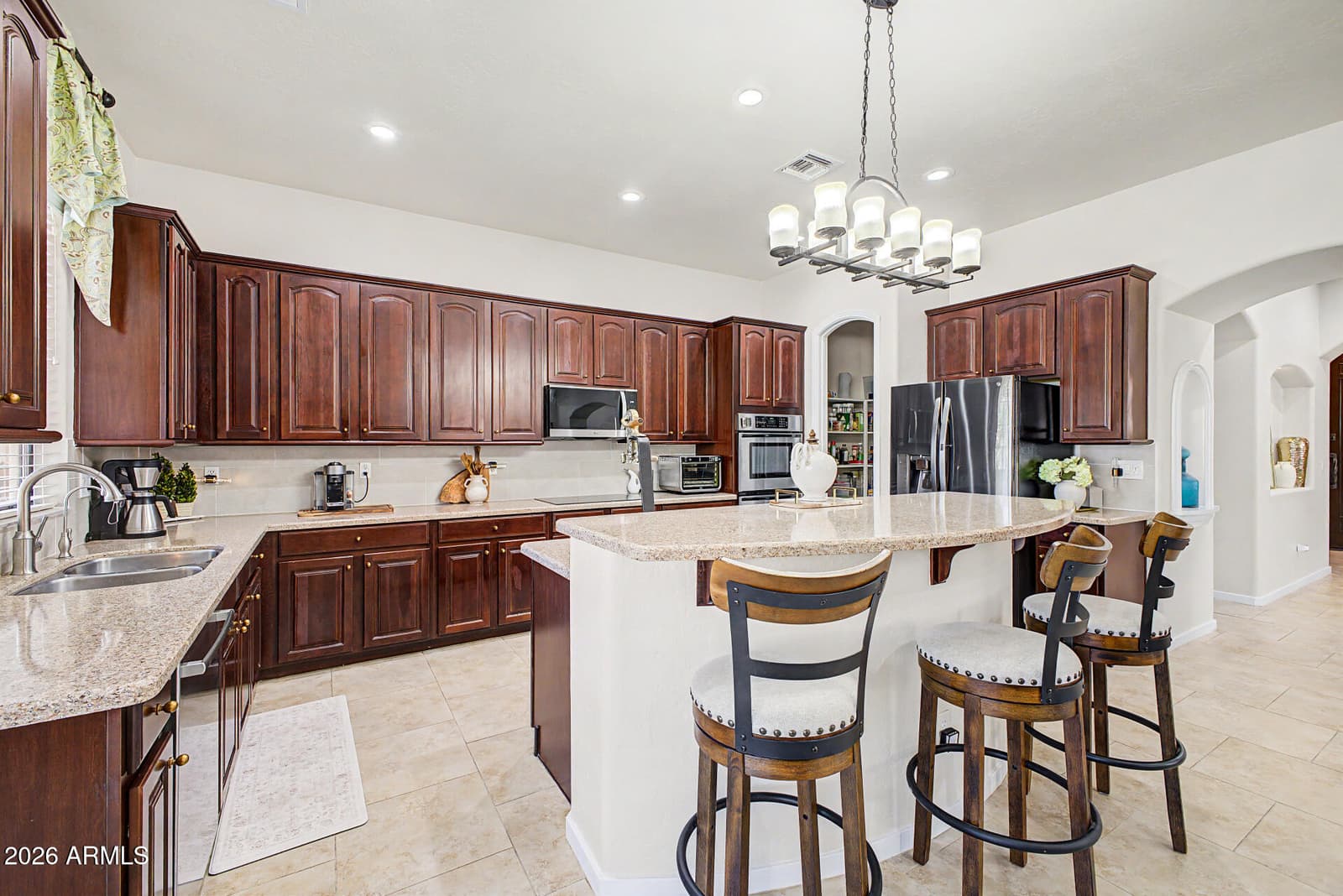 816 W Sycamore Court, Litchfield Park, AZ 85340 — photo 3 of 40