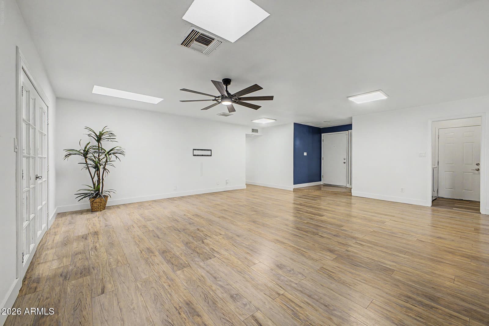 2816 W Villa Maria Drive, Phoenix, AZ 85053 — photo 20 of 62