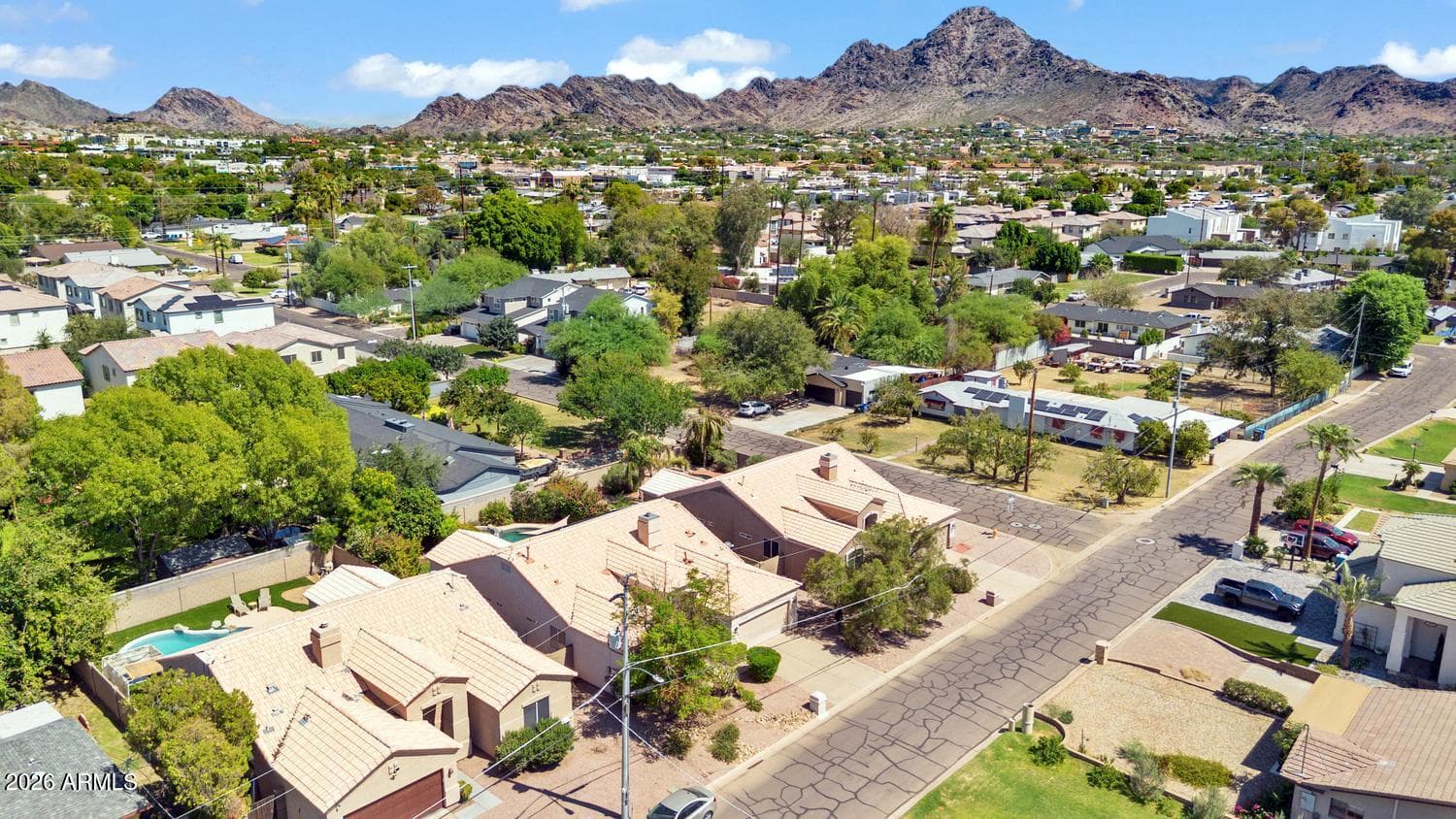 1426 E McLellan Boulevard, Phoenix, AZ 85014 — photo 2 of 31