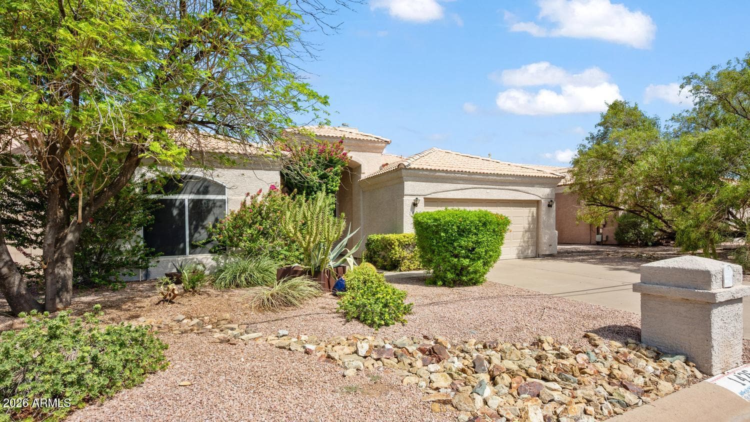 1426 E McLellan Boulevard, Phoenix, AZ 85014 — photo 3 of 31
