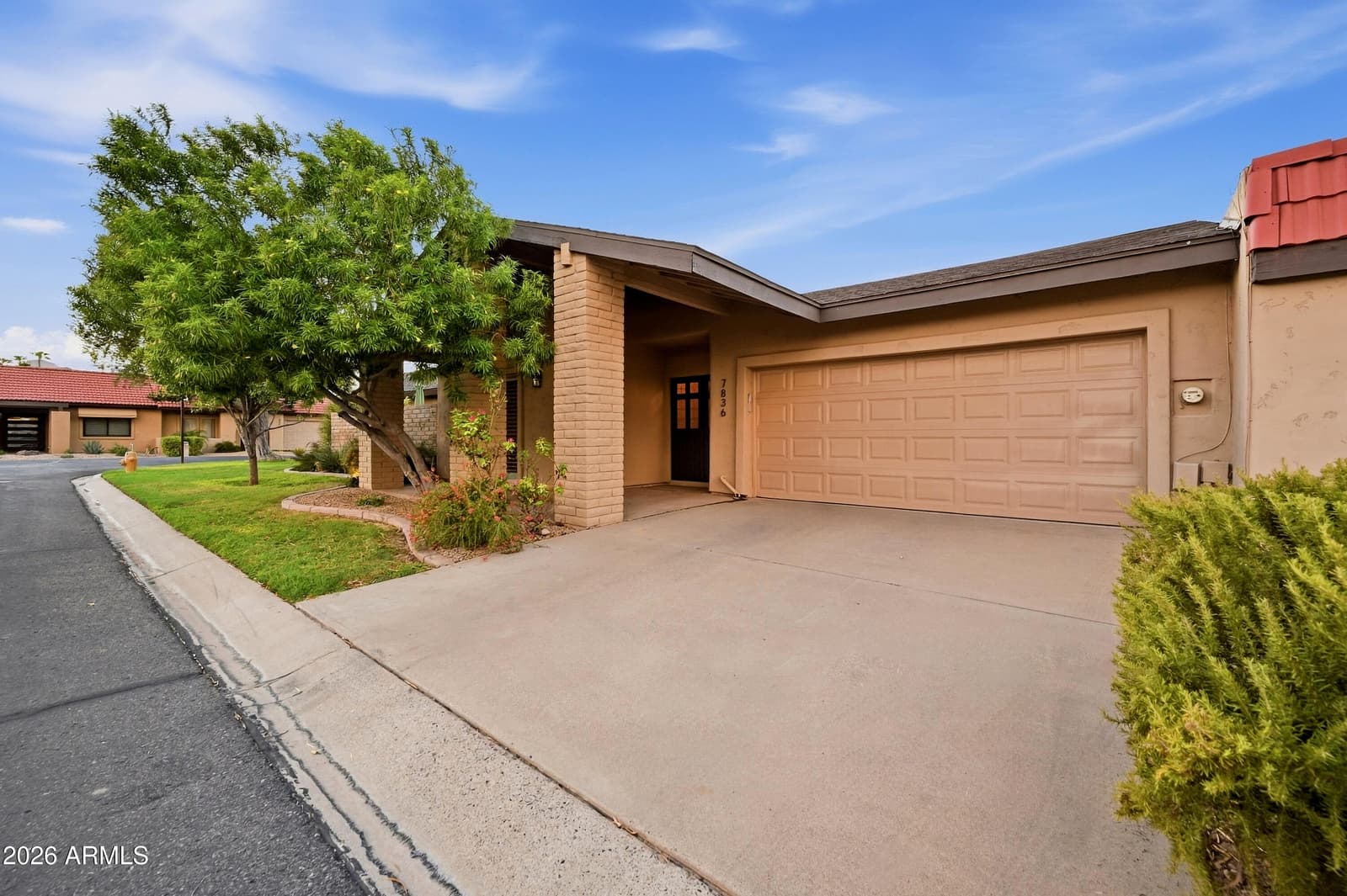 7836 E Crestwood Way, Scottsdale, AZ 85250 — photo 2 of 35