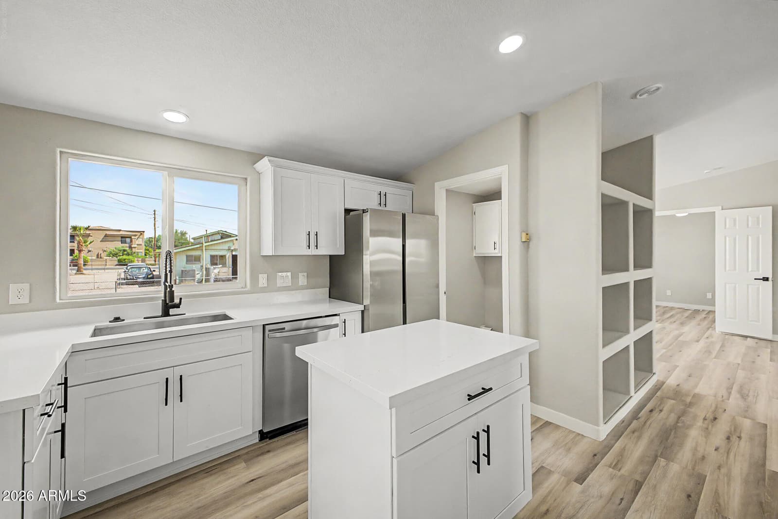 645 S Cornwall Drive, Apache Junction, AZ 85120 — photo 11 of 26