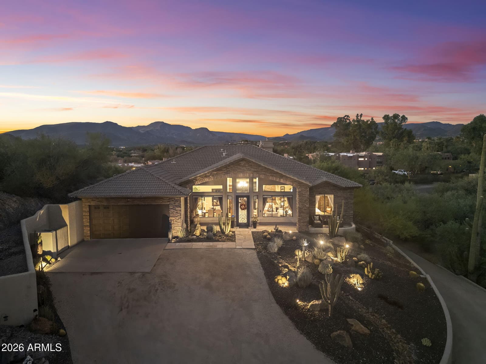 5715 E Rancho Manana Boulevard, Cave Creek, AZ 85331 — photo 7 of 99