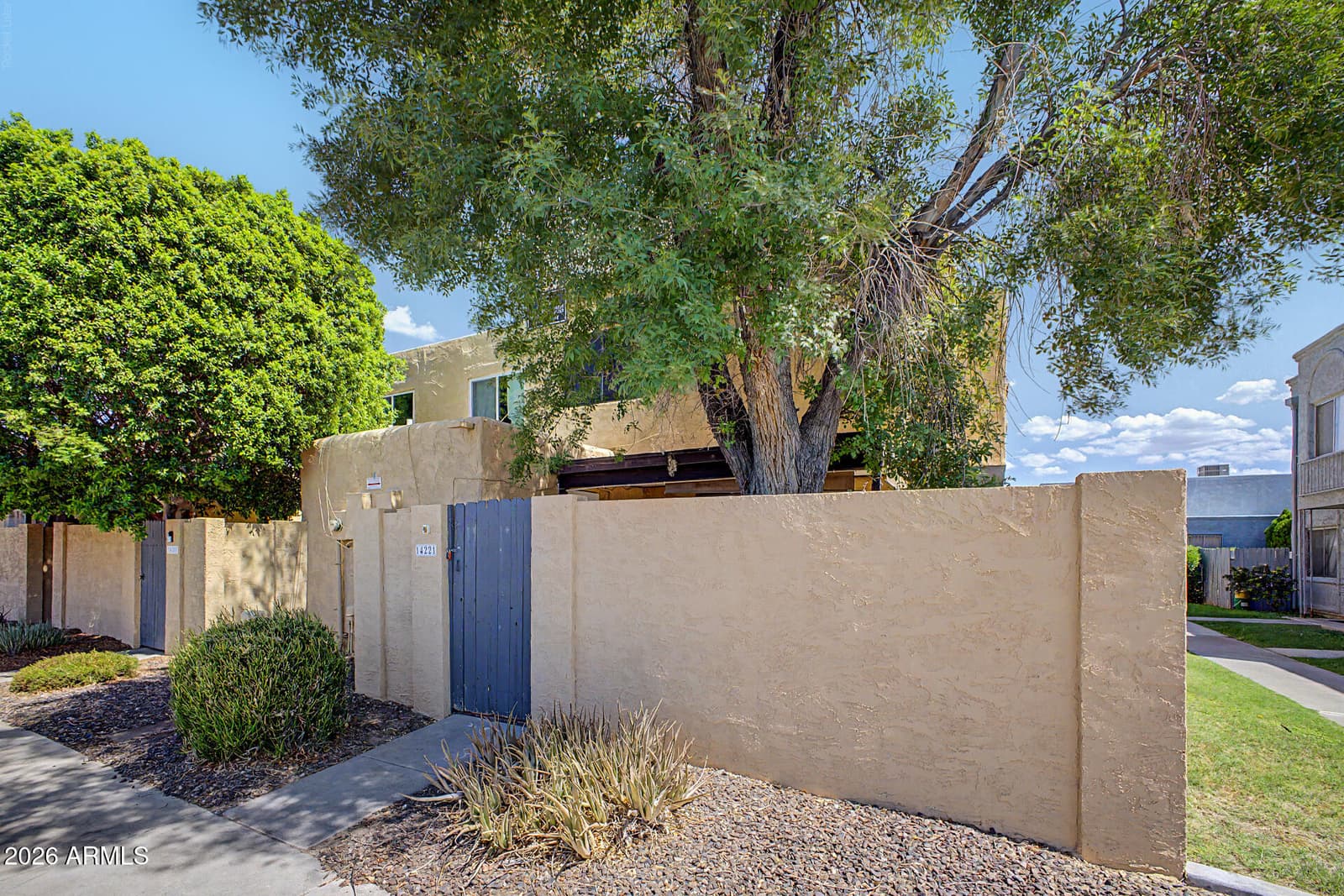 14221 N 54th Drive, Glendale, AZ 85306 — photo 2 of 32