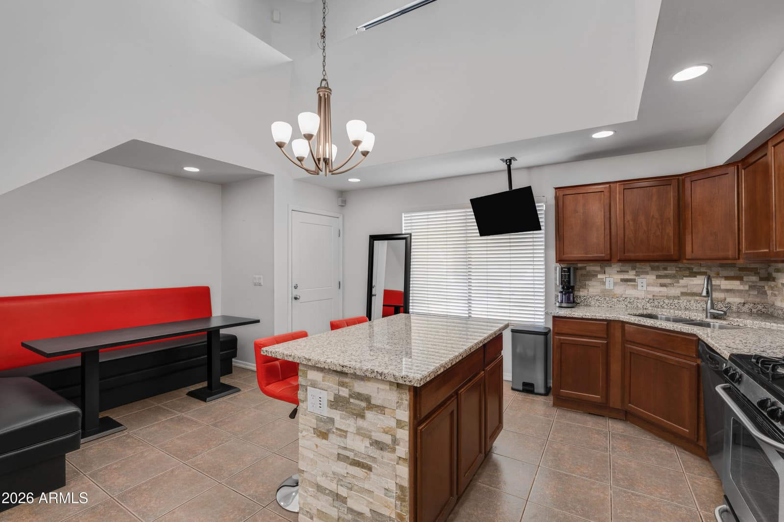 7841 N 21st Avenue, Phoenix, AZ 85021 — photo 5 of 46