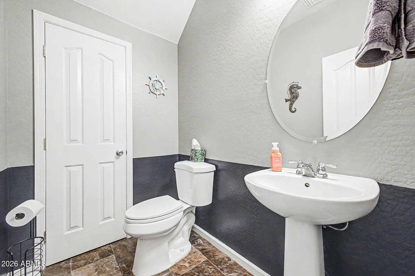 929 S Deerfield Lane, Gilbert, AZ 85296 — photo 11 of 26