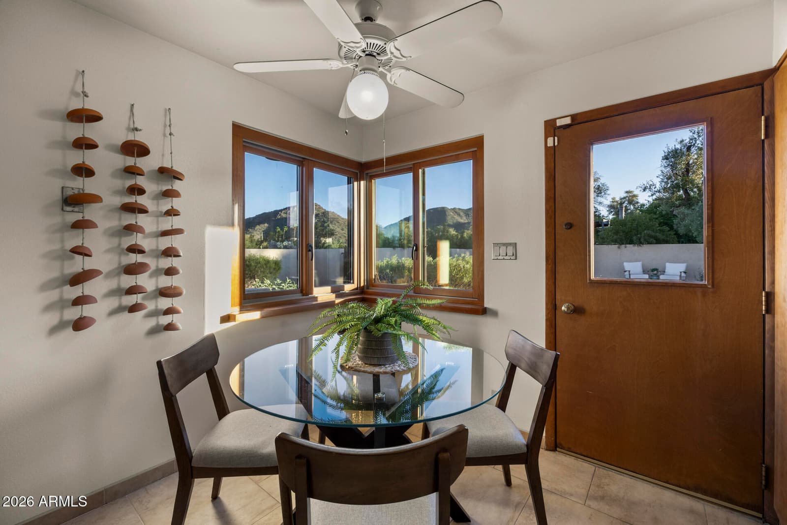 9420 N 38th Street, Phoenix, AZ 85028 — photo 10 of 53