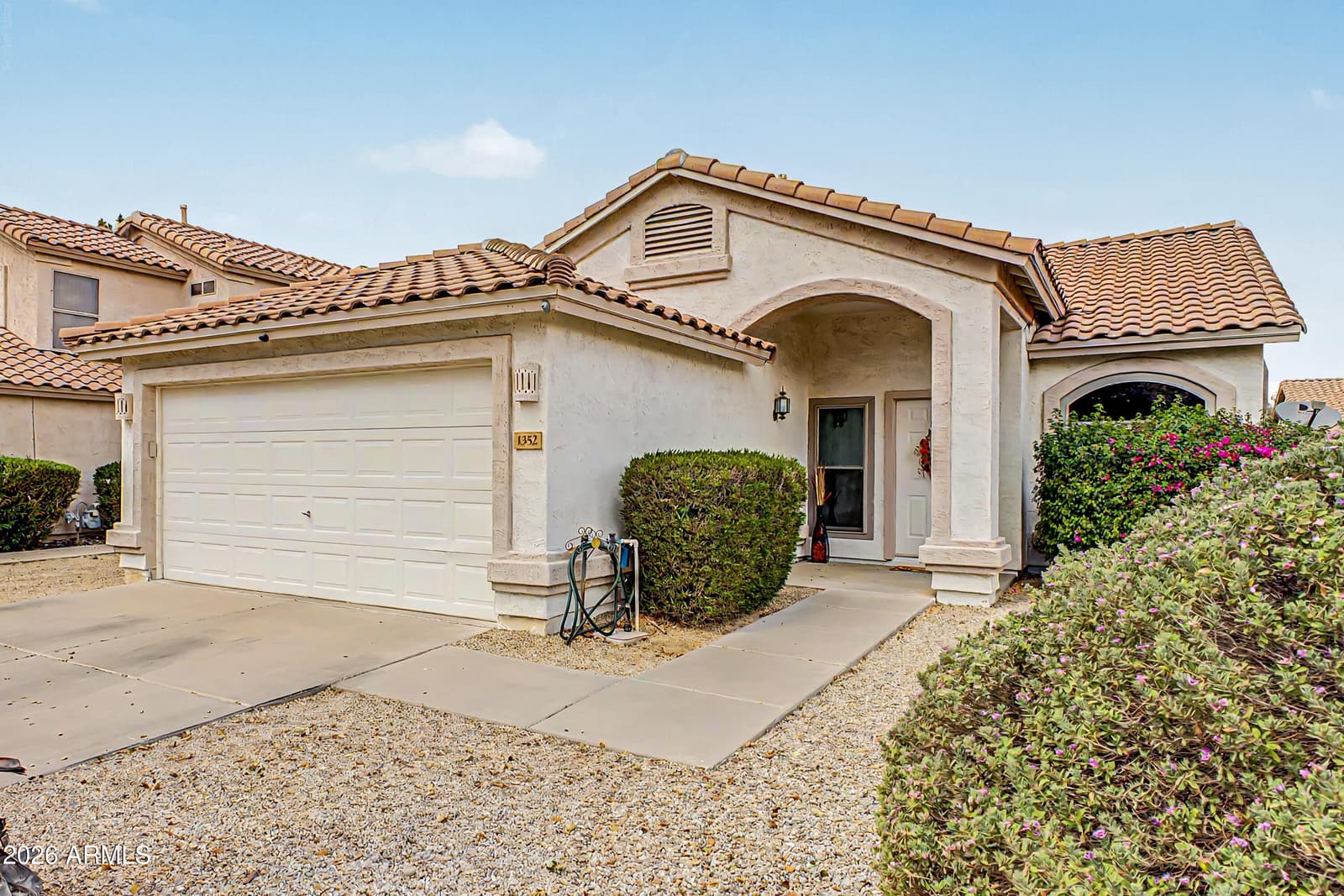 1352 W Sparrow Drive, Chandler, AZ 85286 — photo 2 of 21