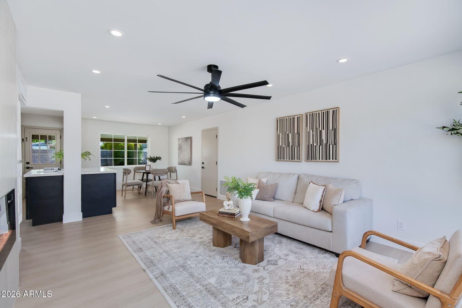2513 E Turney Avenue, Phoenix, AZ 85016 — photo 4 of 34