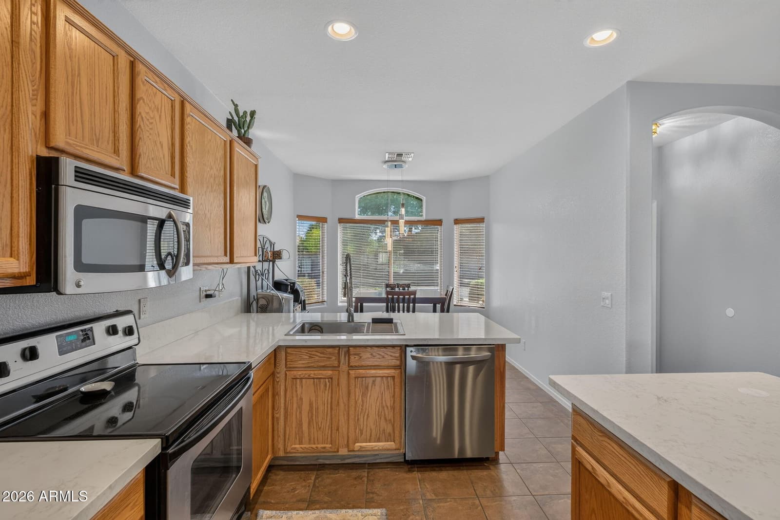 814 S 124th Avenue, Avondale, AZ 85323 — photo 10 of 52