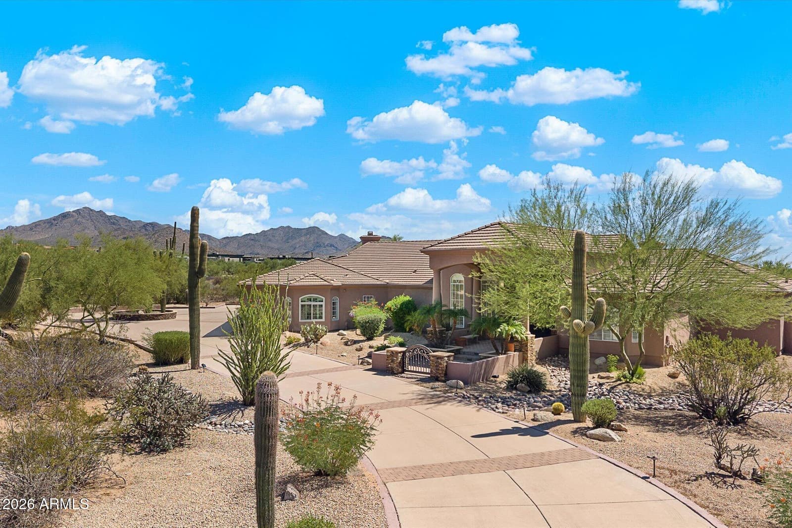 9015 E Hackamore Drive, Scottsdale, AZ 85255 — photo 2 of 19
