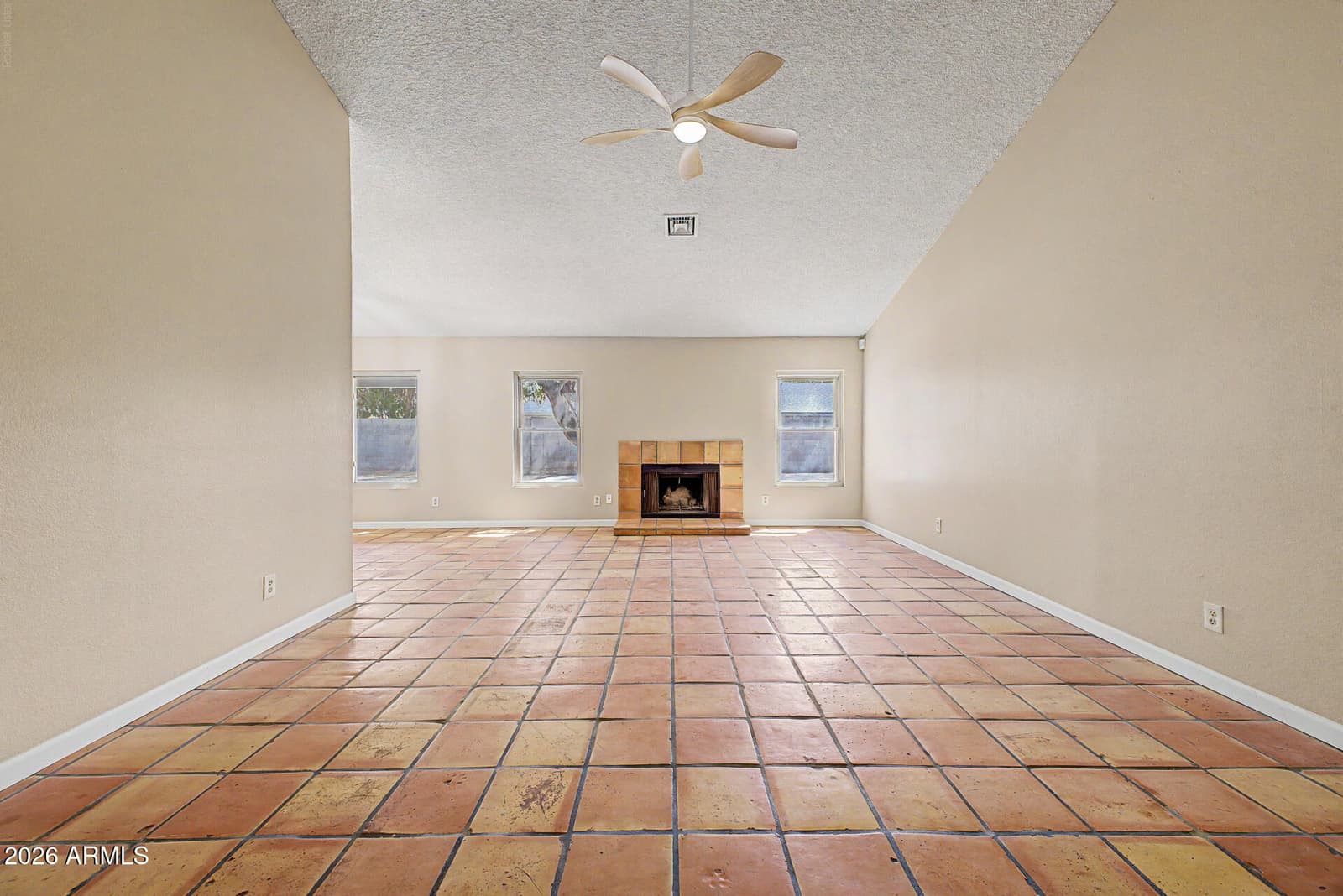 6433 W Kings Avenue, Glendale, AZ 85306 — photo 10 of 53