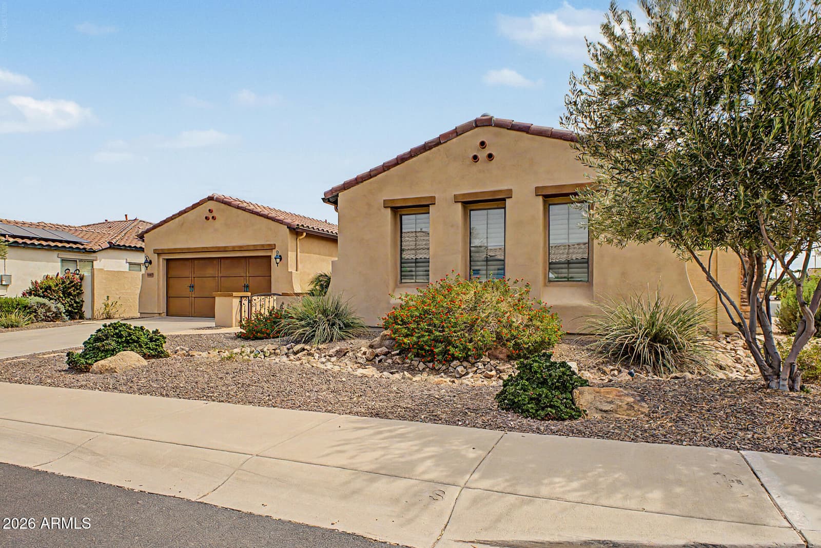 6587 S Martingale Road, Gilbert, AZ 85298 — photo 1 of 57