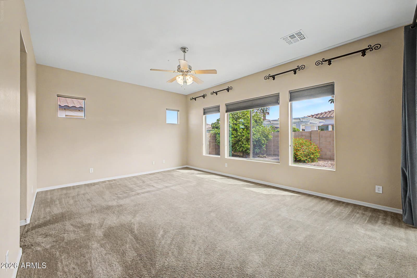 6587 S Martingale Road, Gilbert, AZ 85298 — photo 18 of 57