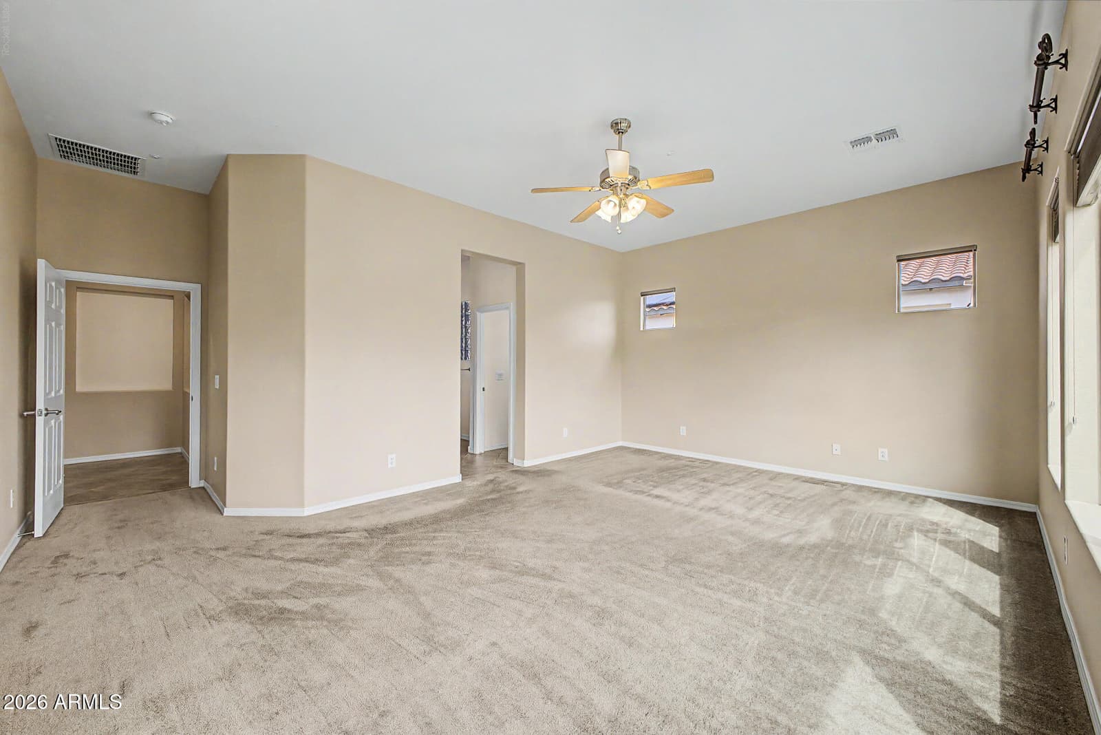 6587 S Martingale Road, Gilbert, AZ 85298 — photo 19 of 57