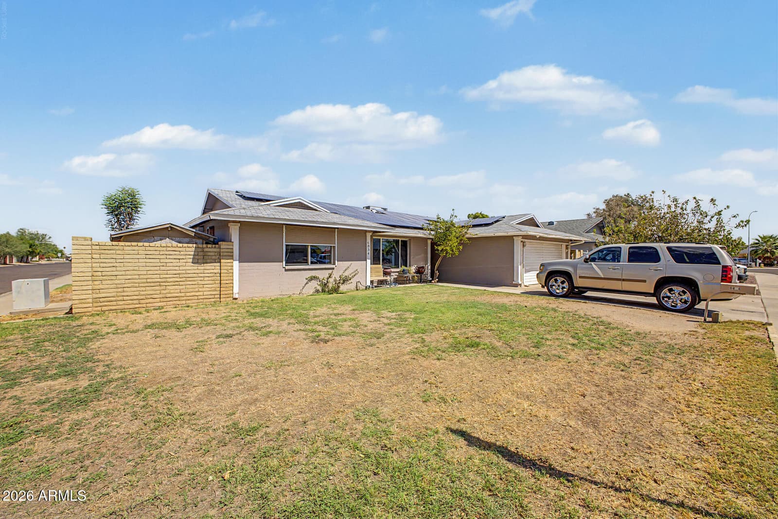 6834 W Vermont Avenue, Glendale, AZ 85303 — photo 4 of 41