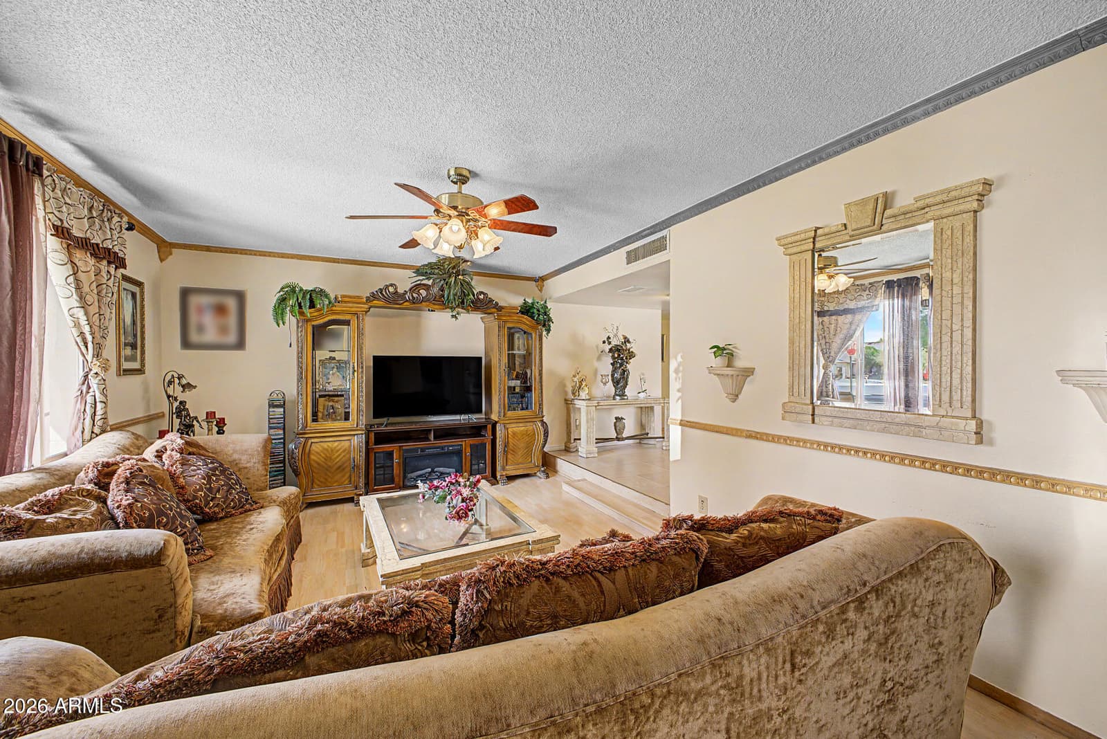 6834 W Vermont Avenue, Glendale, AZ 85303 — photo 8 of 41