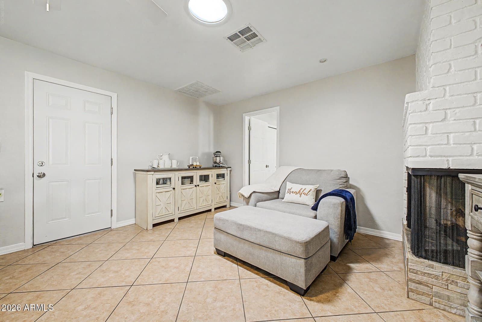 6228 W Pierson Street, Phoenix, AZ 85033 — photo 8 of 30