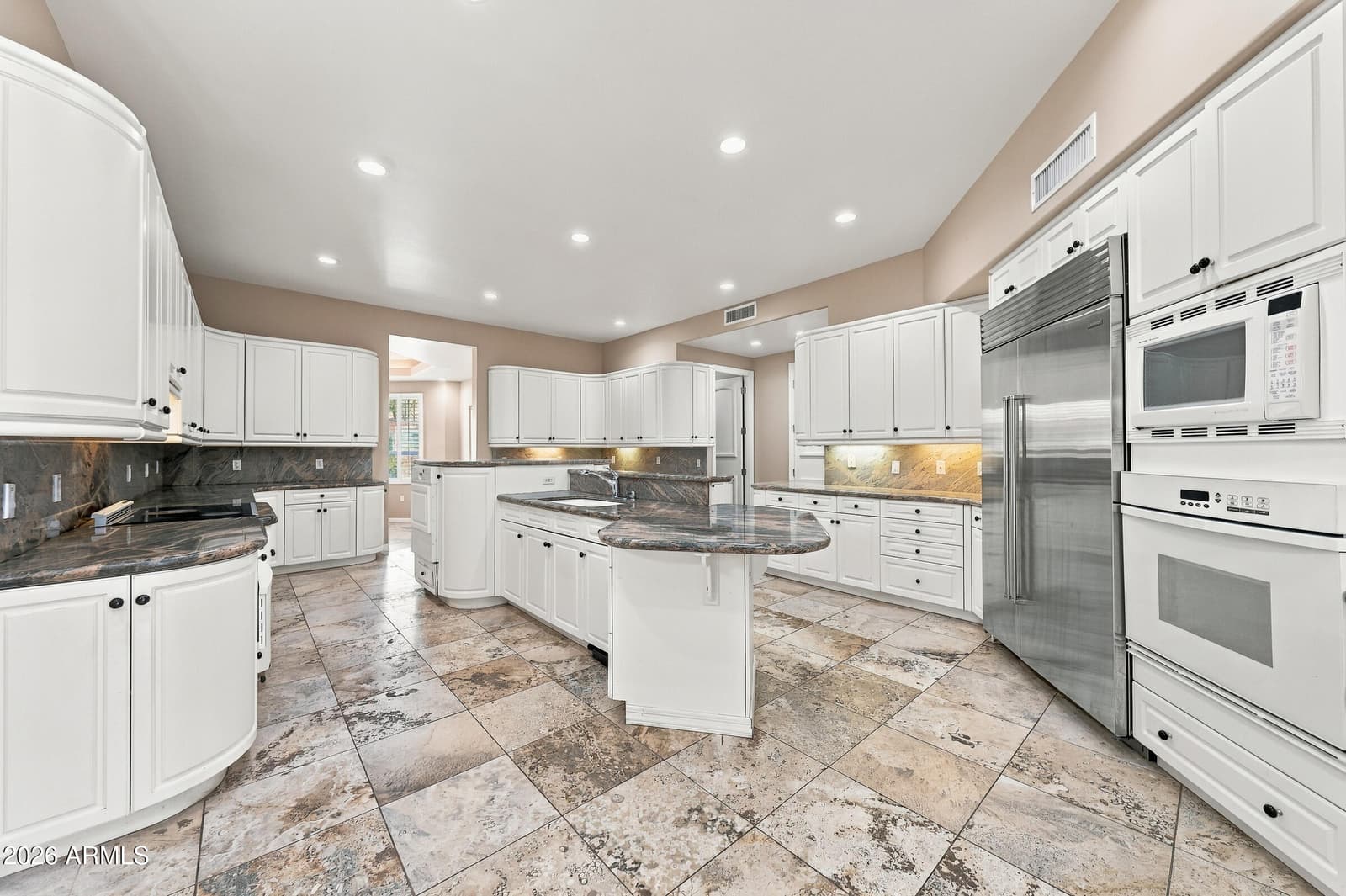 5881 W Del Lago Circle, Glendale, AZ 85308 — photo 12 of 68