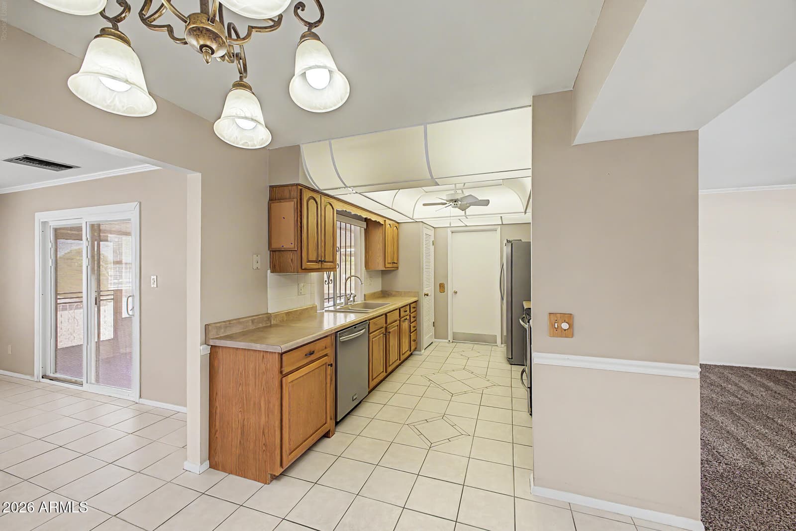 9213 W Long Hills Drive, Sun City, AZ 85351 — photo 7 of 24