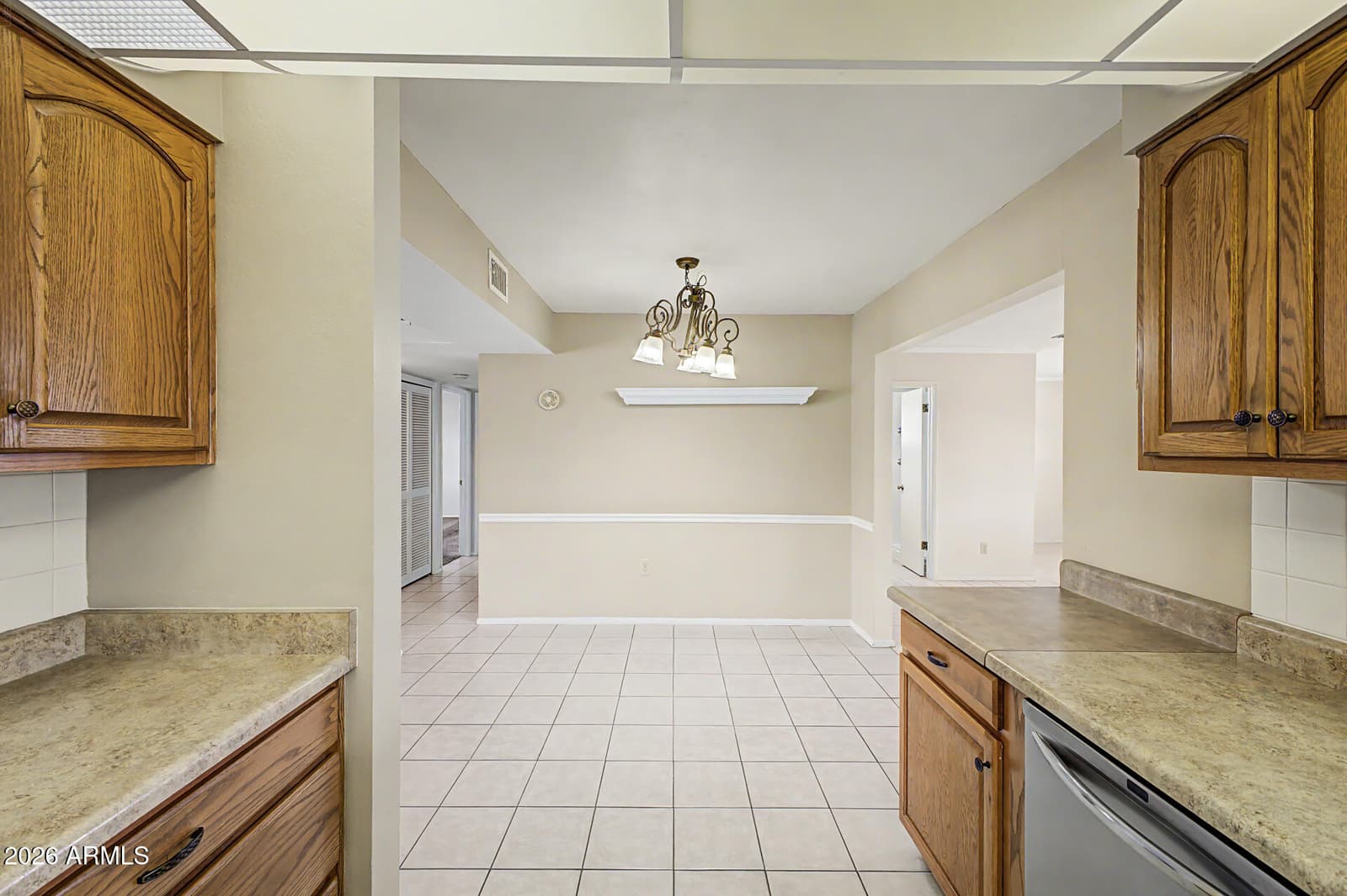 9213 W Long Hills Drive, Sun City, AZ 85351 — photo 8 of 24