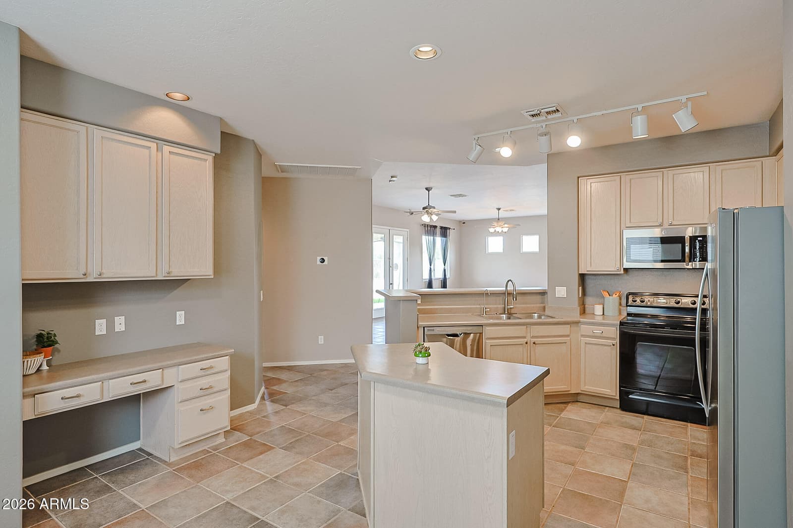 18440 W McNeil Street, Goodyear, AZ 85338 — photo 18 of 86