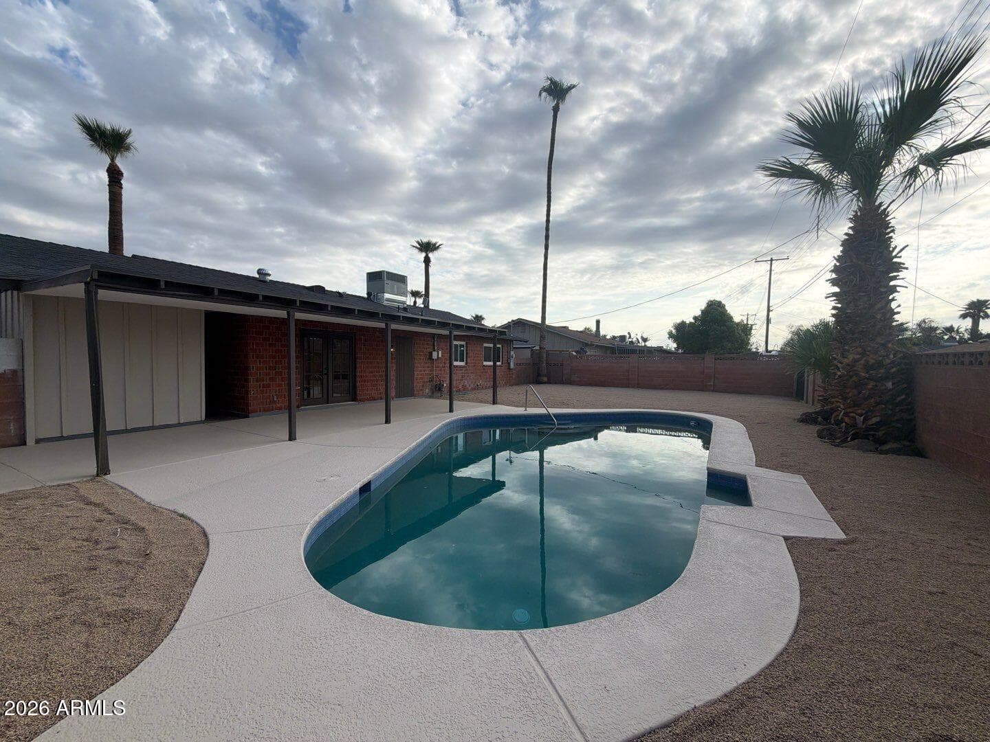 3529 W Stella Lane, Phoenix, AZ 85019 — photo 5 of 40