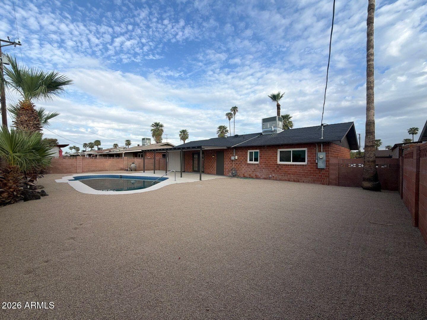 3529 W Stella Lane, Phoenix, AZ 85019 — photo 9 of 40